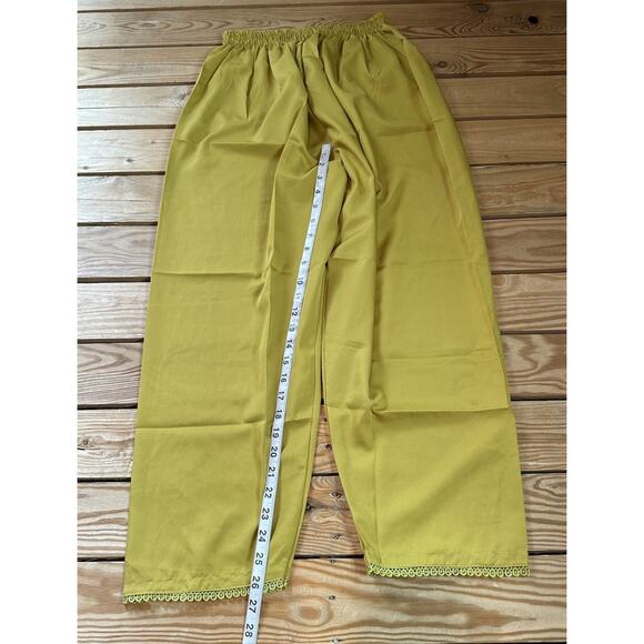 NEW Bench Mark Kurti Set Size Medium Women’s Yellow - Picture 11 of 16